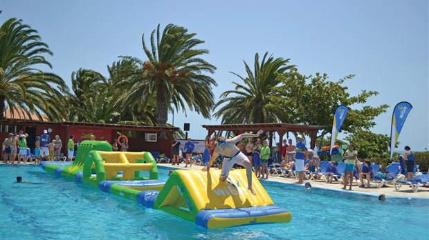 « Beach party » à la piscine municipale de Chambly